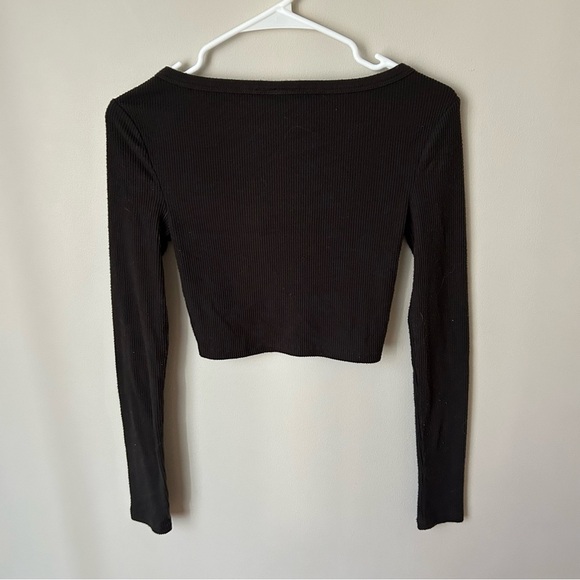 Urban Outfitters Out From Under Black Long Sleeve Button Crop Top Size Small - Picture 4 of 5